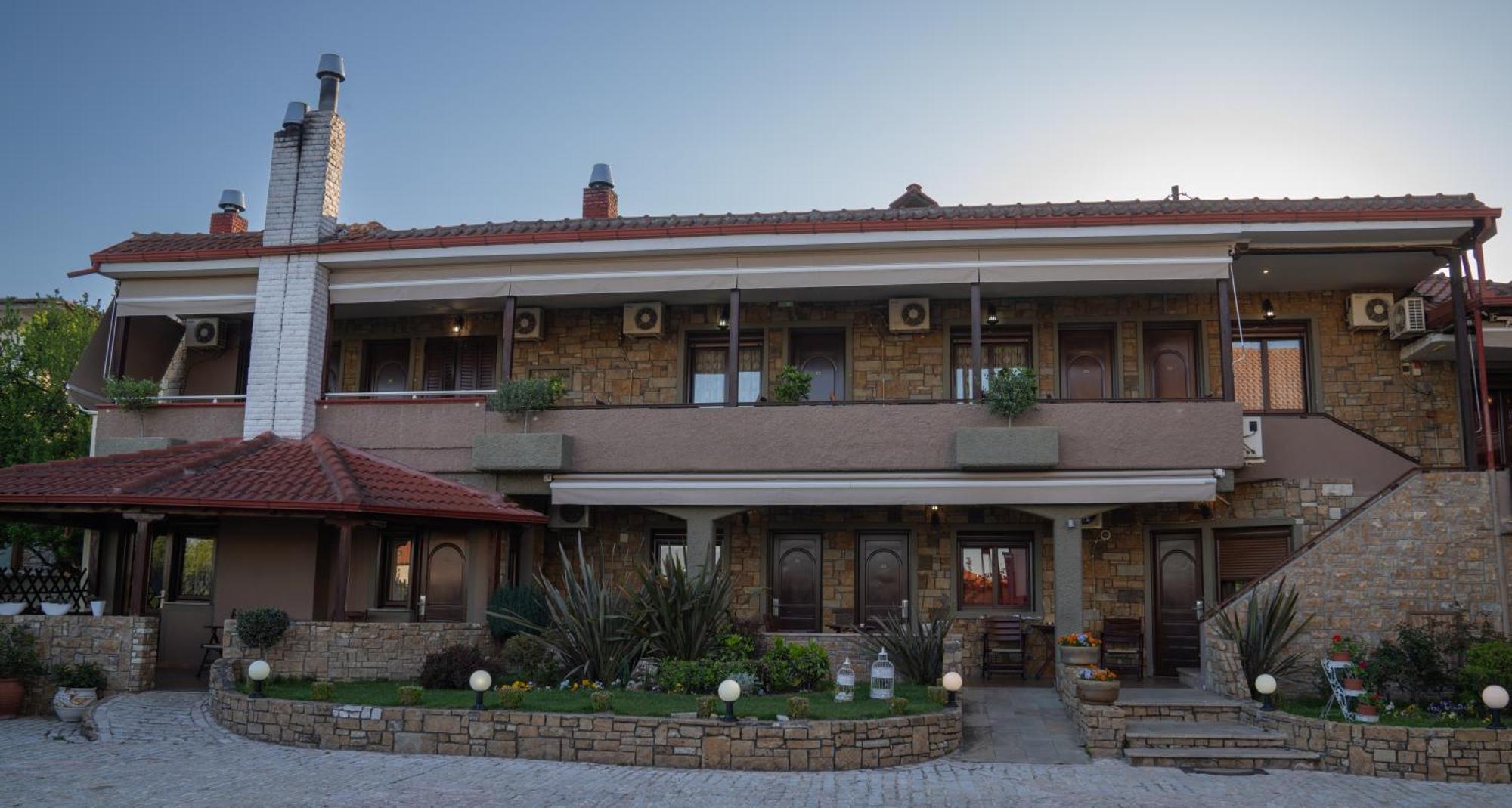 Kallinikos Guesthouse กาโต ลูตรากี ภายนอก รูปภาพ
