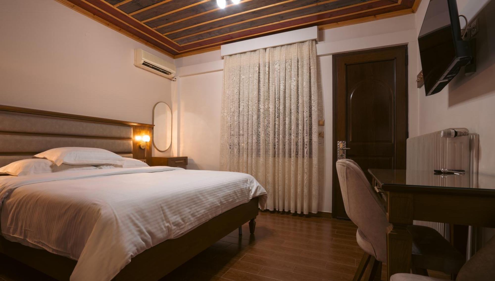 Kallinikos Guesthouse กาโต ลูตรากี ภายนอก รูปภาพ