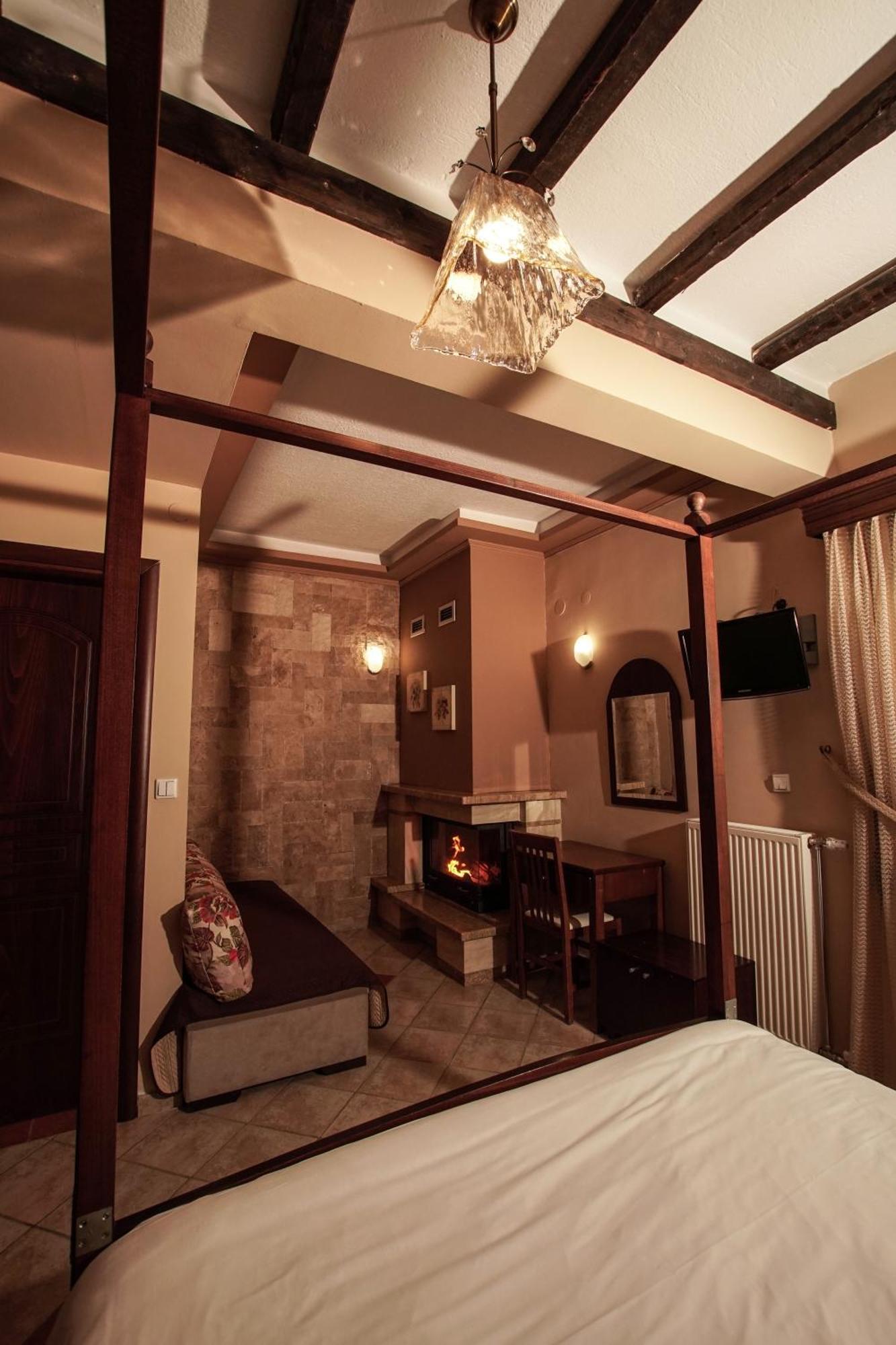 Kallinikos Guesthouse กาโต ลูตรากี ภายนอก รูปภาพ
