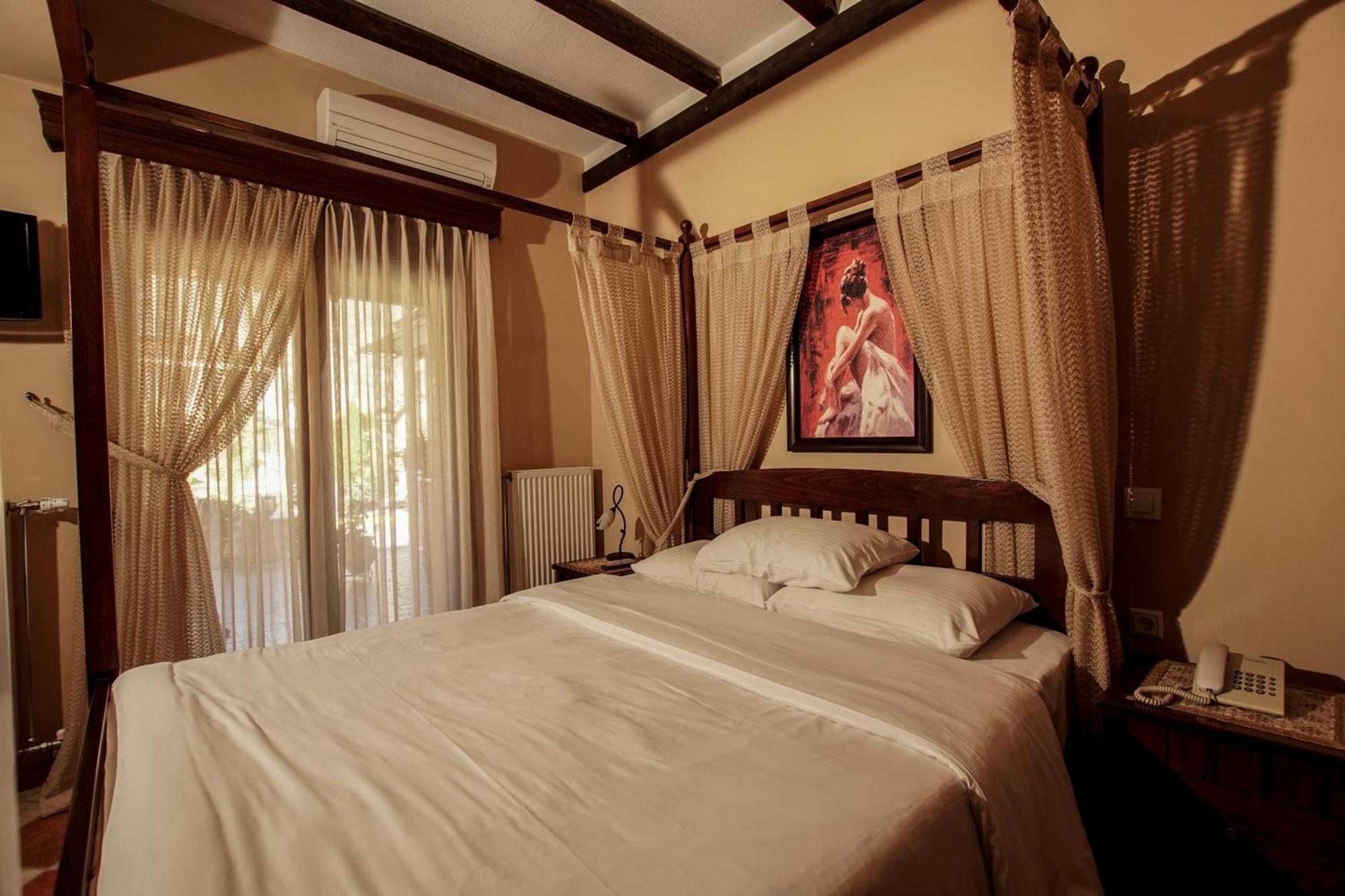 Kallinikos Guesthouse กาโต ลูตรากี ภายนอก รูปภาพ