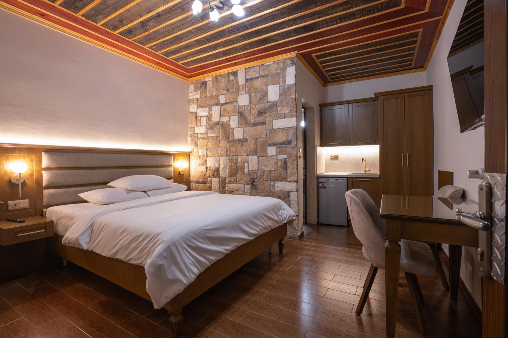 Kallinikos Guesthouse กาโต ลูตรากี ภายนอก รูปภาพ