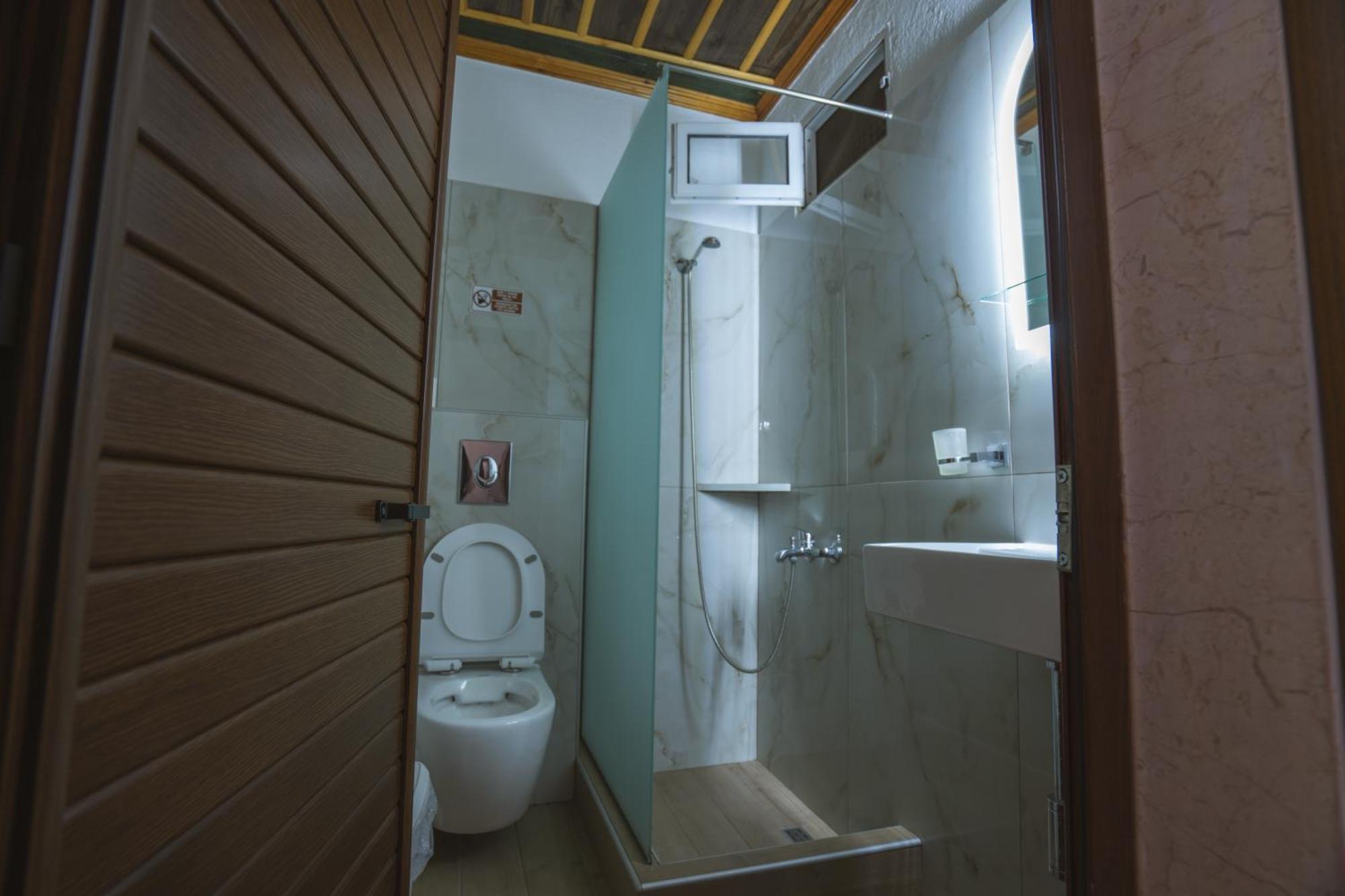 Kallinikos Guesthouse กาโต ลูตรากี ภายนอก รูปภาพ