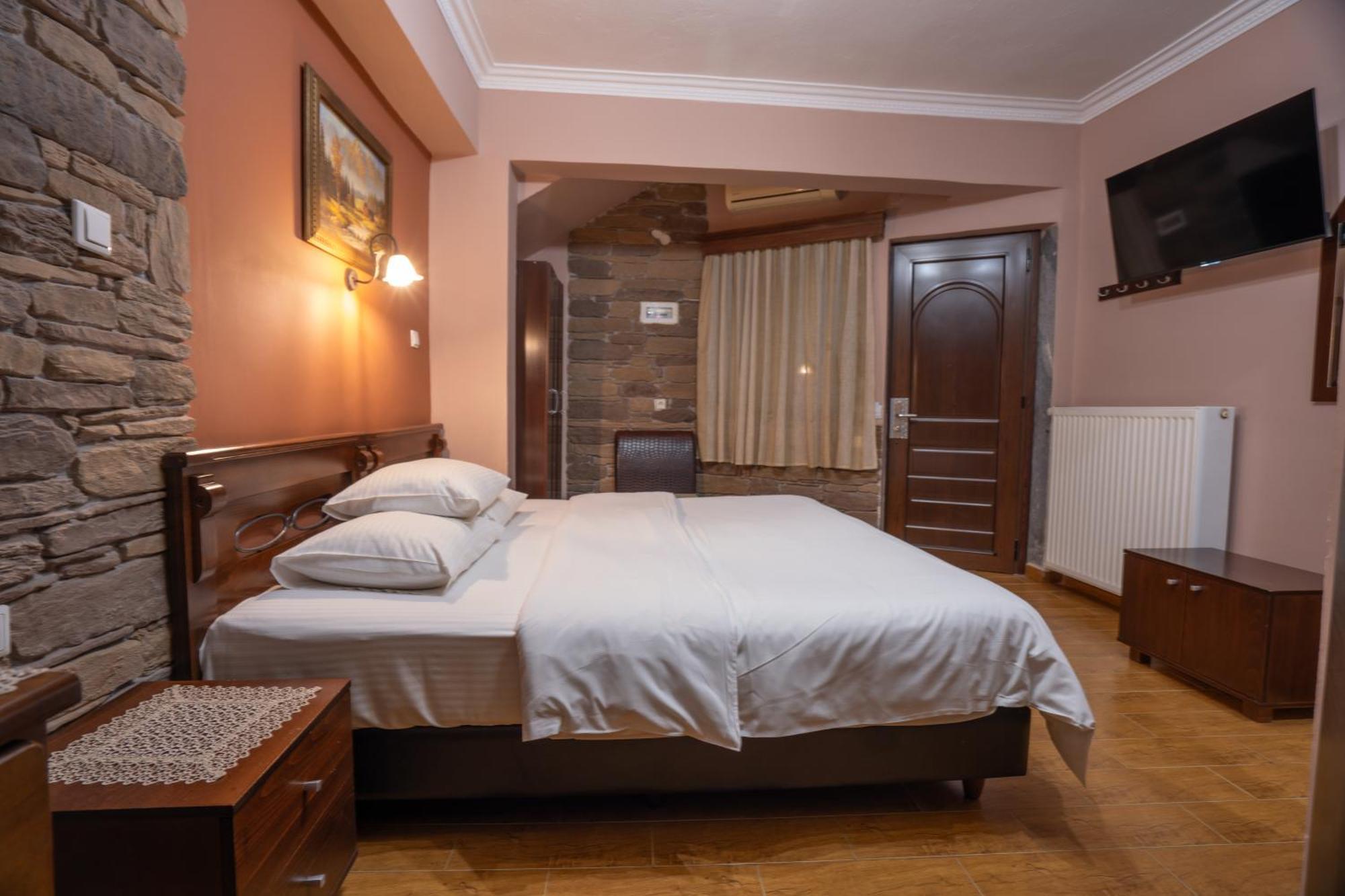 Kallinikos Guesthouse กาโต ลูตรากี ภายนอก รูปภาพ